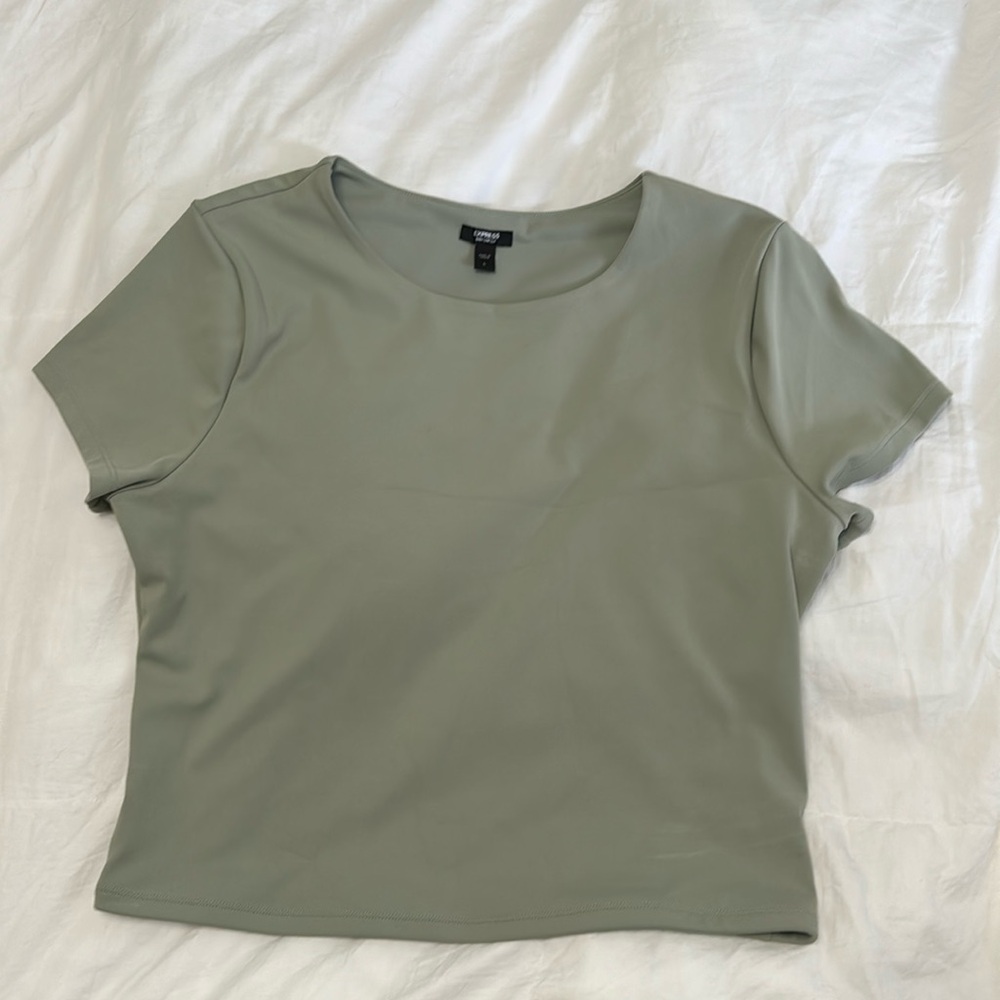 Express Body Contour T-Shirt